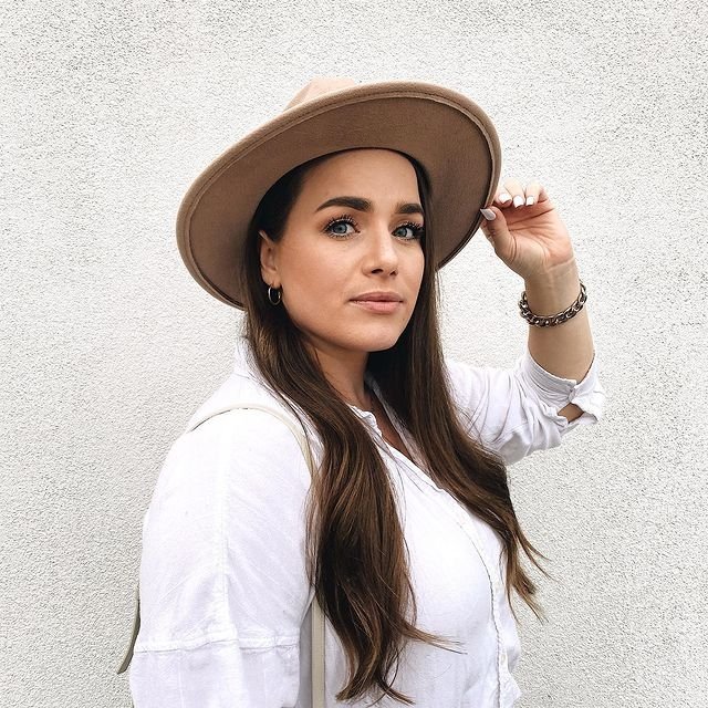 n0there4r0mance from Torfaen,United Kingdom